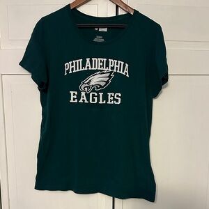 Philadelphia Eagles Women's Green Short Sleeve Tee